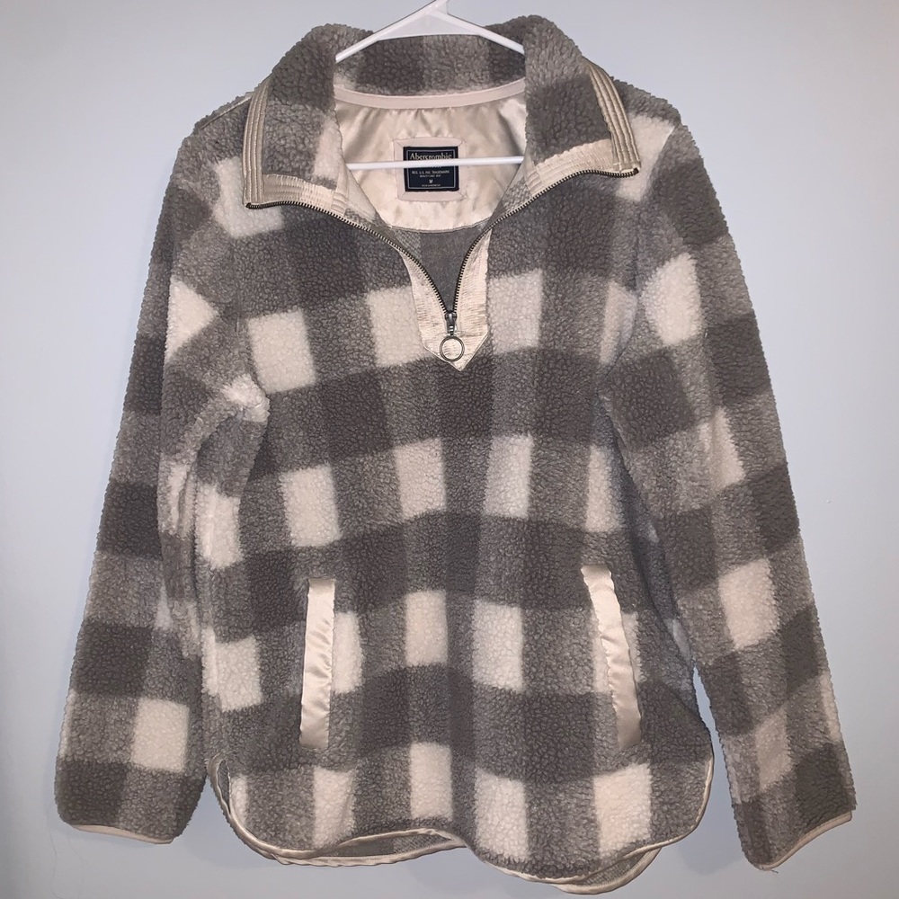 Sherpa quarter zip